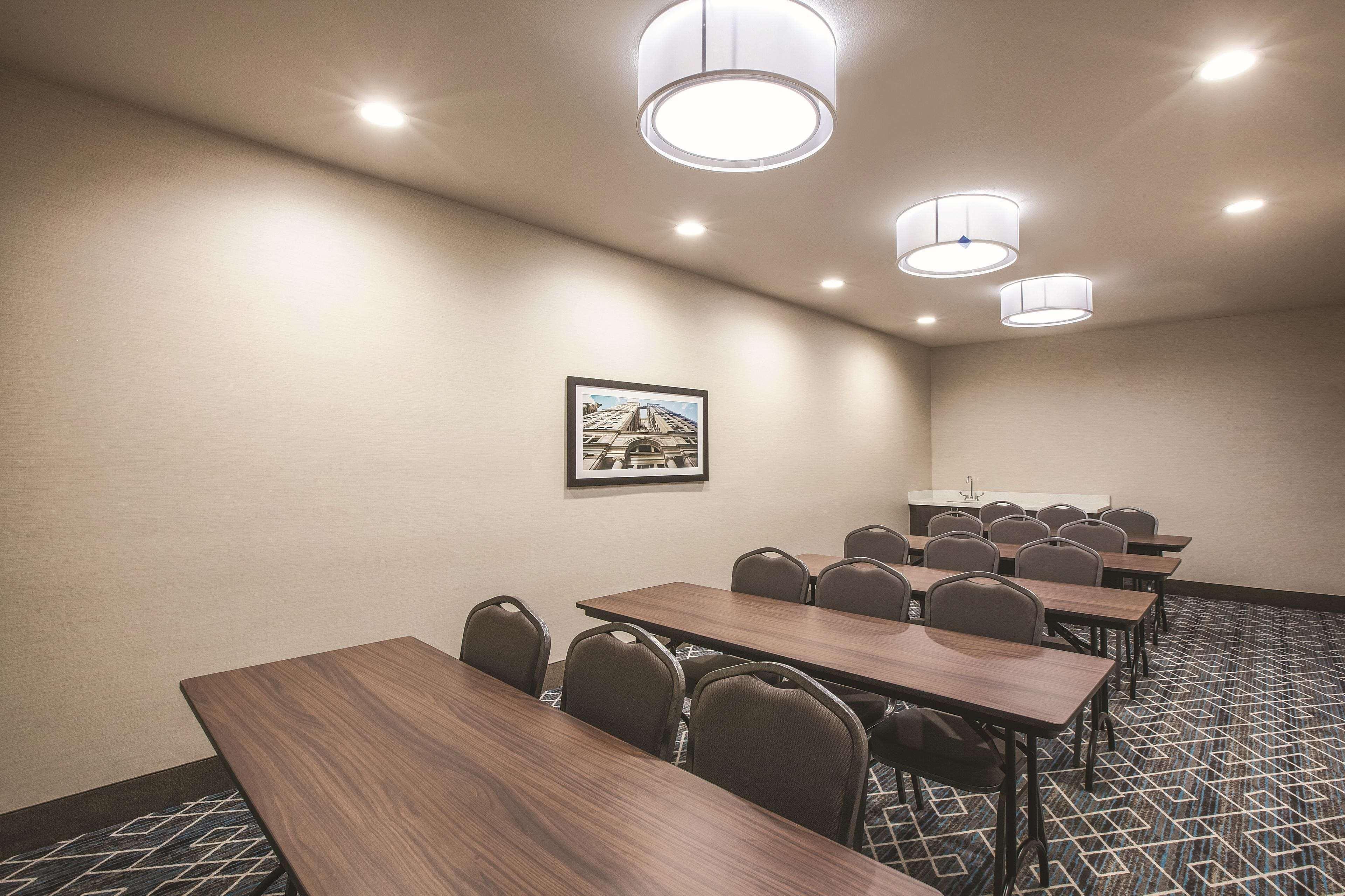 La Quinta By Wyndham Dallas Northeast-Arboretum Гарленд Экстерьер фото